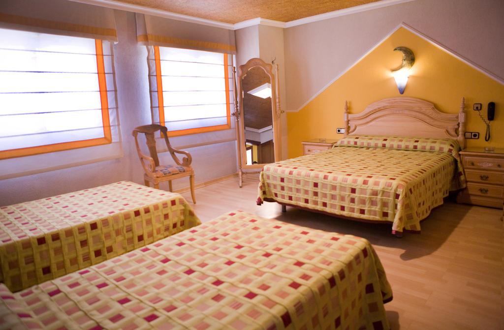 Hostal La Campana Motril Kamer foto